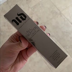 Urban Decay All Nighter Liquid Foundation